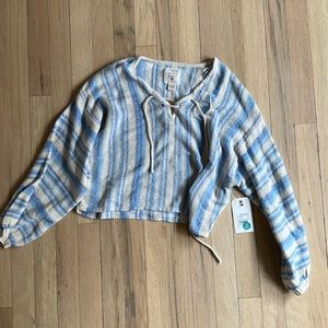 Billabong cropped knit top, size small